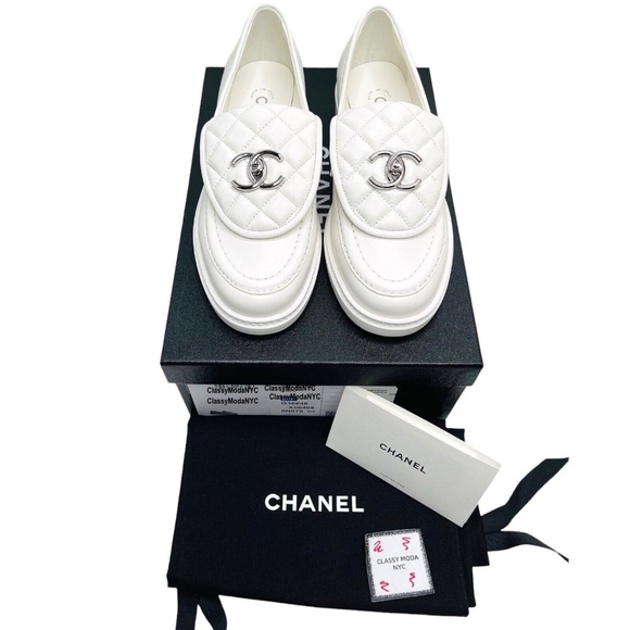 ❌❌ SOLD Chanel NIB Loafers White Leather Quilted Silver Turnlock CC Logo - Picture 12 of 12